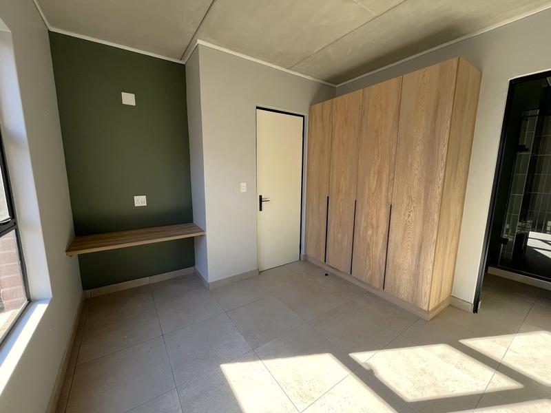 1 Bedroom Property for Sale in Lynnwood Glen Gauteng