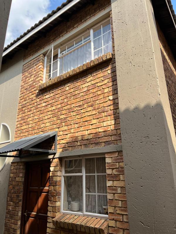2 Bedroom Property for Sale in Birchleigh Gauteng