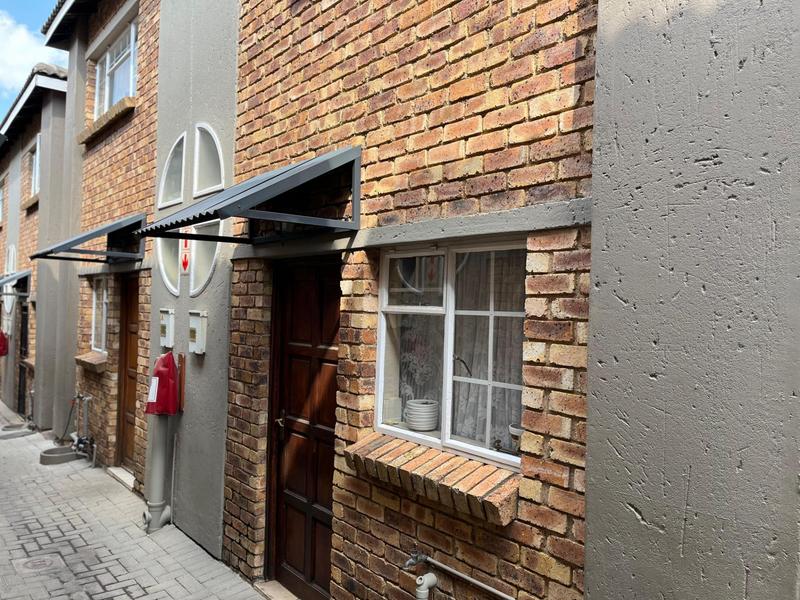2 Bedroom Property for Sale in Birchleigh Gauteng
