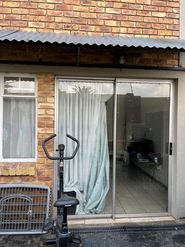 2 Bedroom Property for Sale in Birchleigh Gauteng