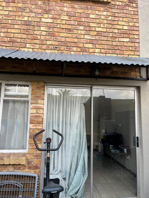2 Bedroom Property for Sale in Birchleigh Gauteng