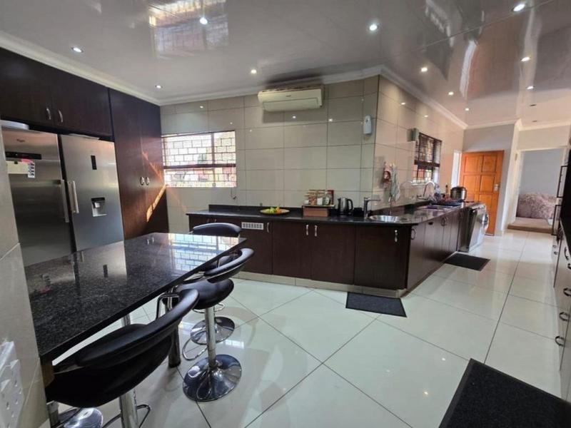 5 Bedroom Property for Sale in Vanderbijlpark SE 4 Gauteng