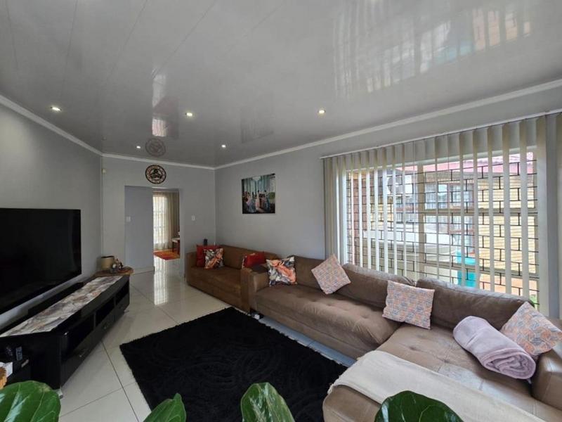 5 Bedroom Property for Sale in Vanderbijlpark SE 4 Gauteng