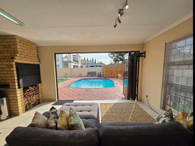 5 Bedroom Property for Sale in Vanderbijlpark SE 4 Gauteng