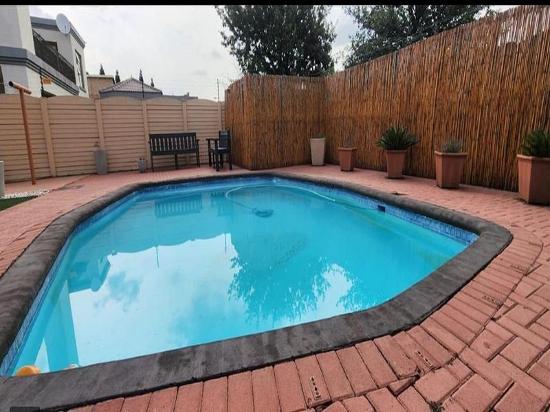 5 Bedroom Property for Sale in Vanderbijlpark SE 4 Gauteng