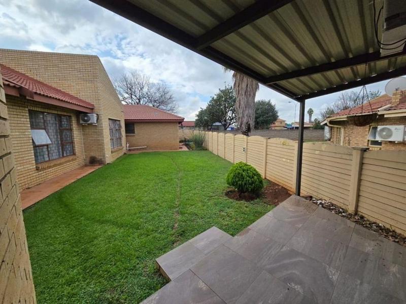 5 Bedroom Property for Sale in Vanderbijlpark SE 4 Gauteng