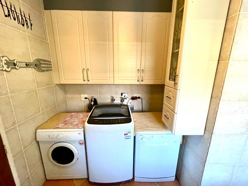 4 Bedroom Property for Sale in Rant En Dal Gauteng