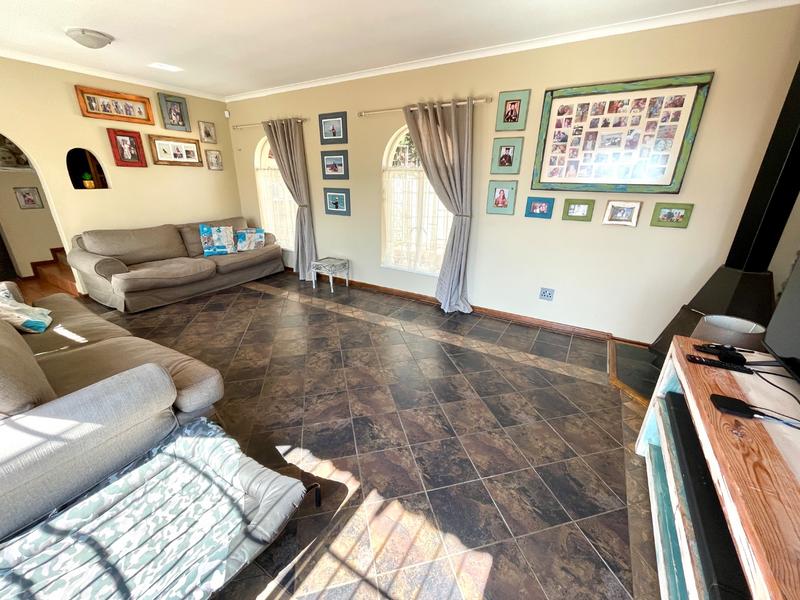 4 Bedroom Property for Sale in Rant En Dal Gauteng