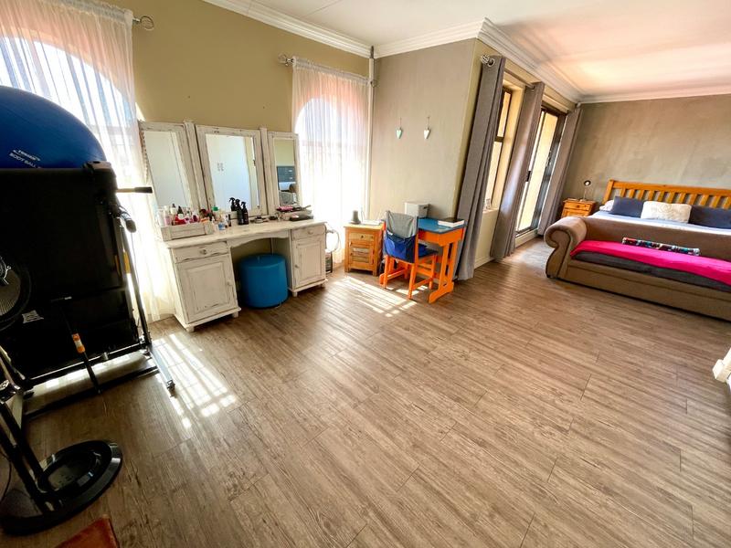 4 Bedroom Property for Sale in Rant En Dal Gauteng