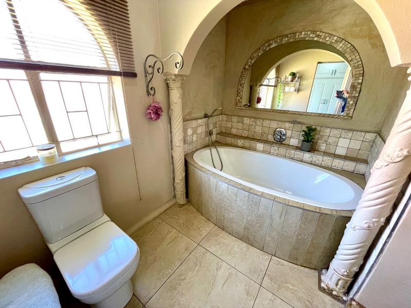 4 Bedroom Property for Sale in Rant En Dal Gauteng