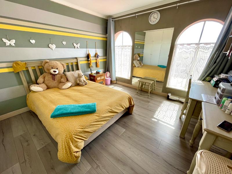 4 Bedroom Property for Sale in Rant En Dal Gauteng