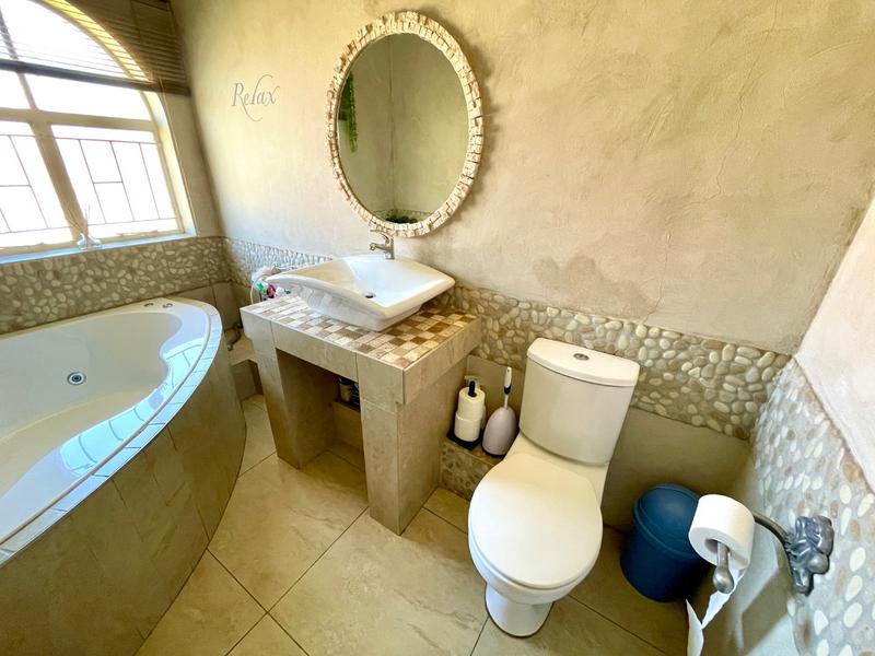 4 Bedroom Property for Sale in Rant En Dal Gauteng
