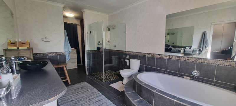 To Let 3 Bedroom Property for Rent in Terenure Gauteng