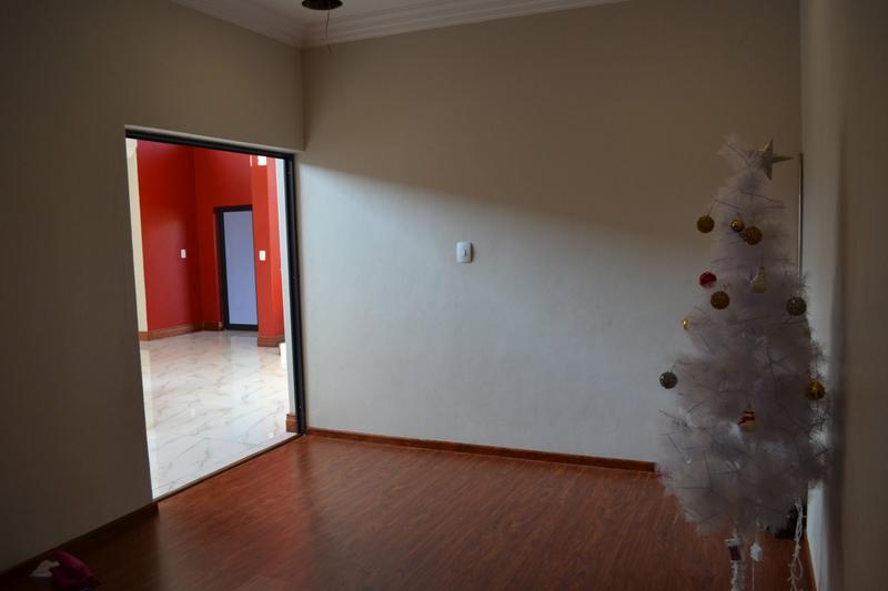 5 Bedroom Property for Sale in Copperleaf Estate Gauteng