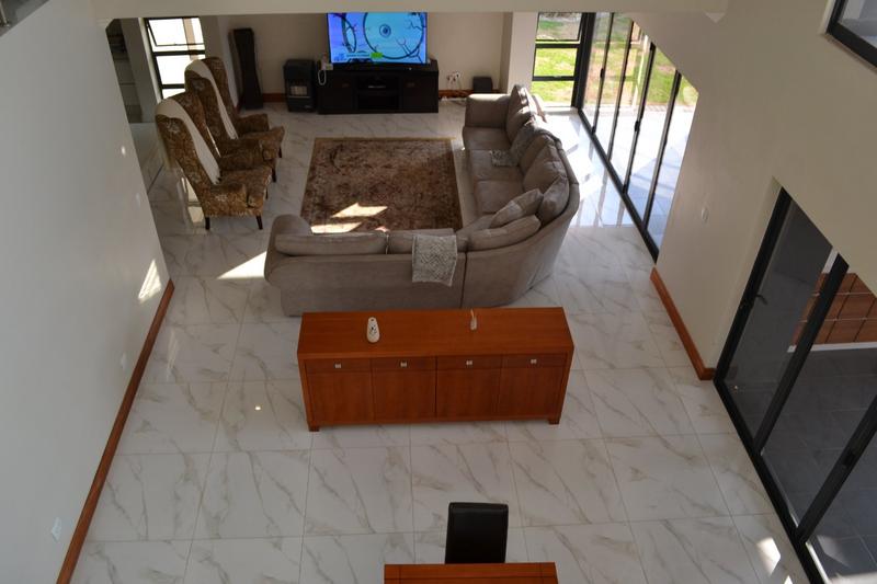 5 Bedroom Property for Sale in Copperleaf Estate Gauteng