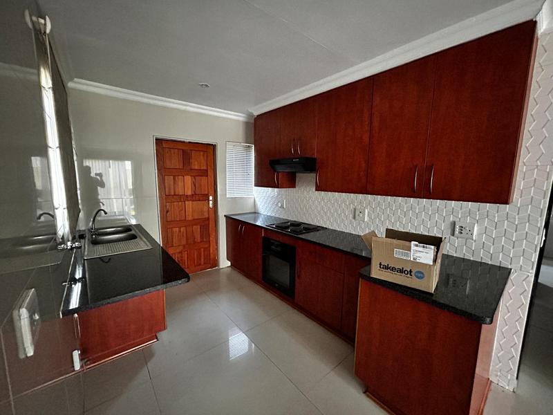 To Let 2 Bedroom Property for Rent in The Reeds Gauteng