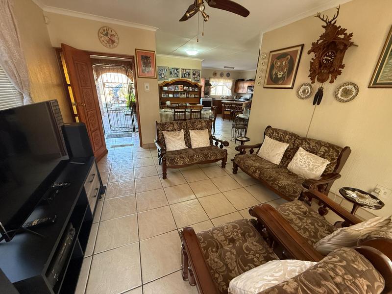 3 Bedroom Property for Sale in Rooihuiskraal Gauteng