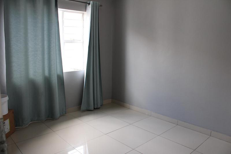 2 Bedroom Property for Sale in Bardene Gauteng
