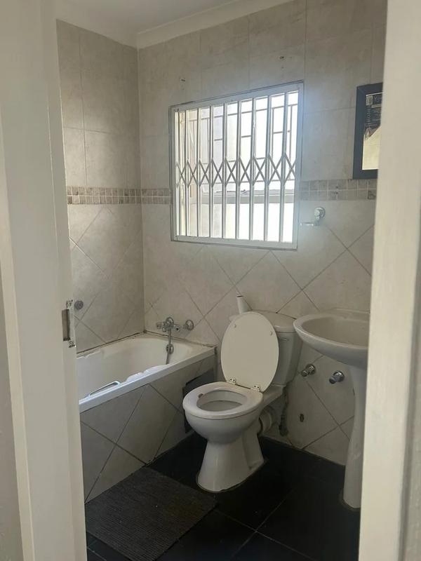 To Let 3 Bedroom Property for Rent in Noordwyk Gauteng
