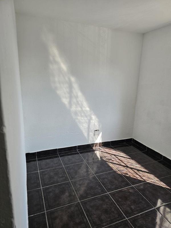 2 Bedroom Property for Sale in Johannesburg Gauteng