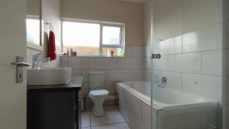 3 Bedroom Property for Sale in North Riding Gauteng