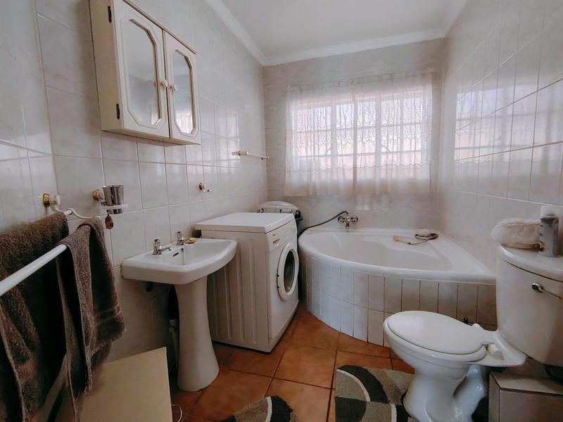 3 Bedroom Property for Sale in Wierdaglen Estate Gauteng