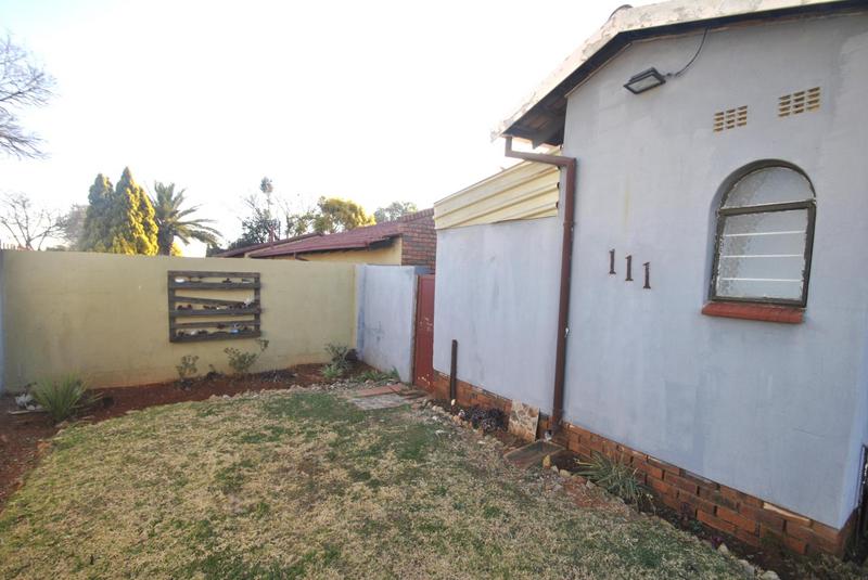 3 Bedroom Property for Sale in Dawn Park Gauteng