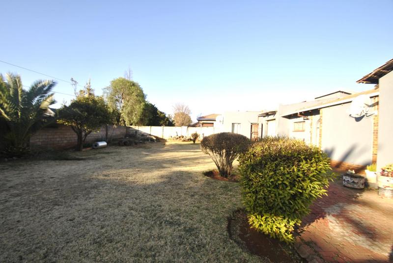 3 Bedroom Property for Sale in Dawn Park Gauteng