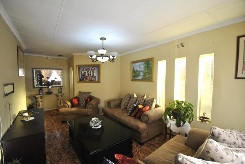 3 Bedroom Property for Sale in Dawn Park Gauteng
