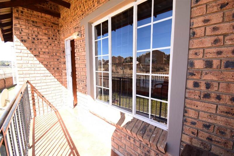 To Let 2 Bedroom Property for Rent in Strubensvallei Gauteng