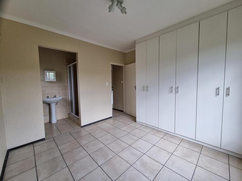 To Let 2 Bedroom Property for Rent in Strubensvallei Gauteng