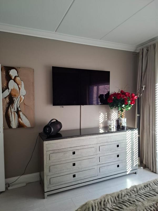 To Let 2 Bedroom Property for Rent in Bedfordview Gauteng