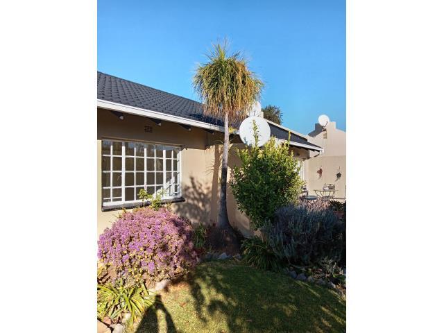 To Let 1 Bedroom Property for Rent in Meadowbrook Gauteng