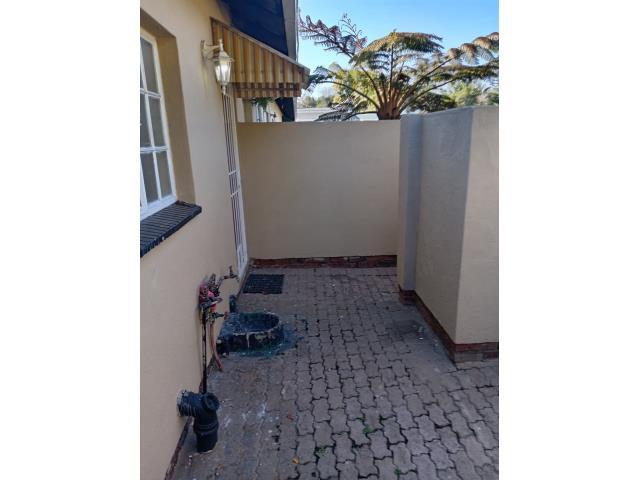 To Let 1 Bedroom Property for Rent in Meadowbrook Gauteng