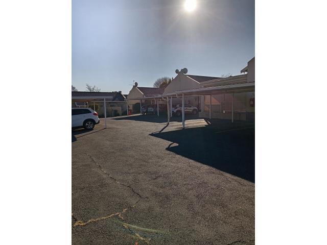 To Let 1 Bedroom Property for Rent in Meadowbrook Gauteng