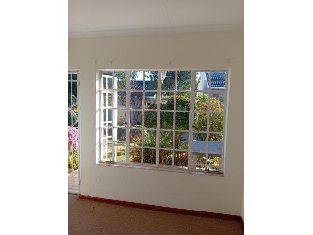 To Let 1 Bedroom Property for Rent in Meadowbrook Gauteng