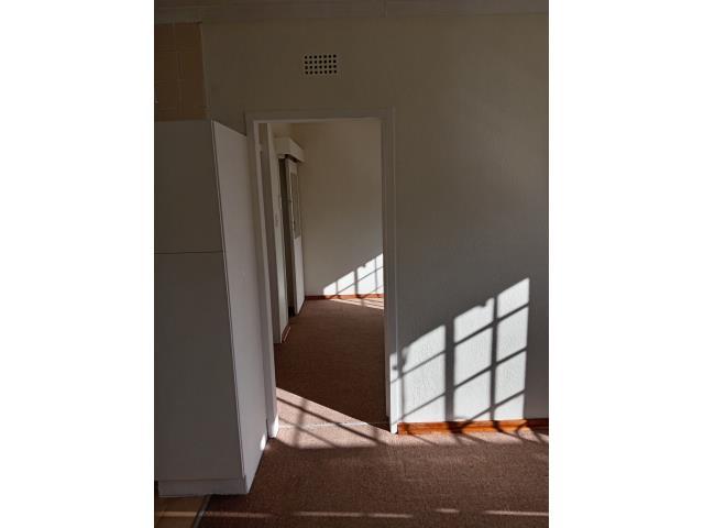 To Let 1 Bedroom Property for Rent in Meadowbrook Gauteng