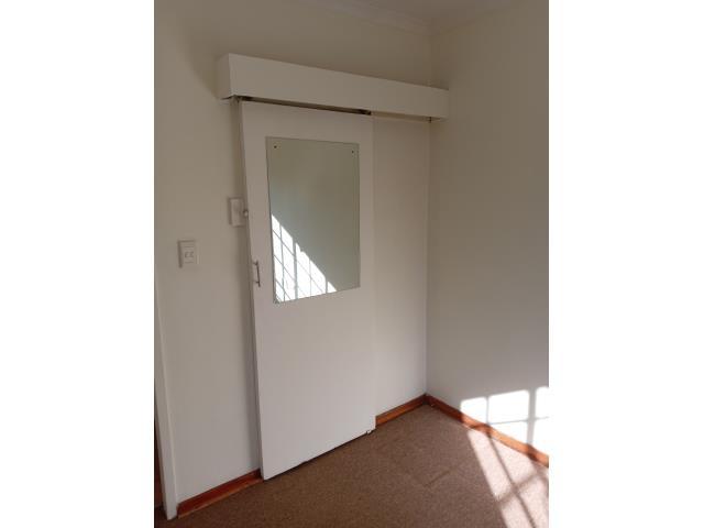 To Let 1 Bedroom Property for Rent in Meadowbrook Gauteng