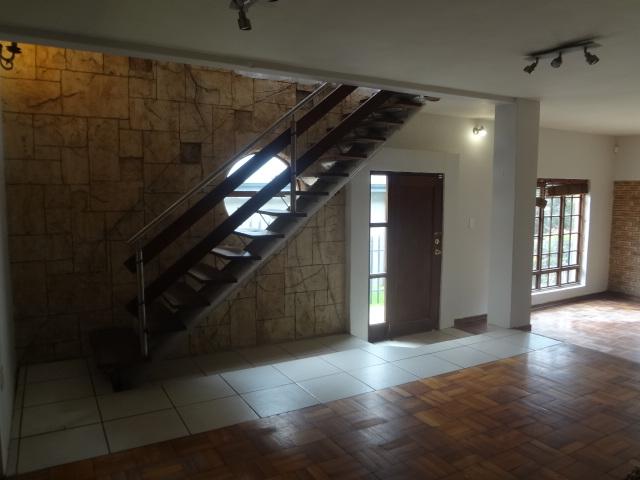 To Let 3 Bedroom Property for Rent in Lakeside Gauteng