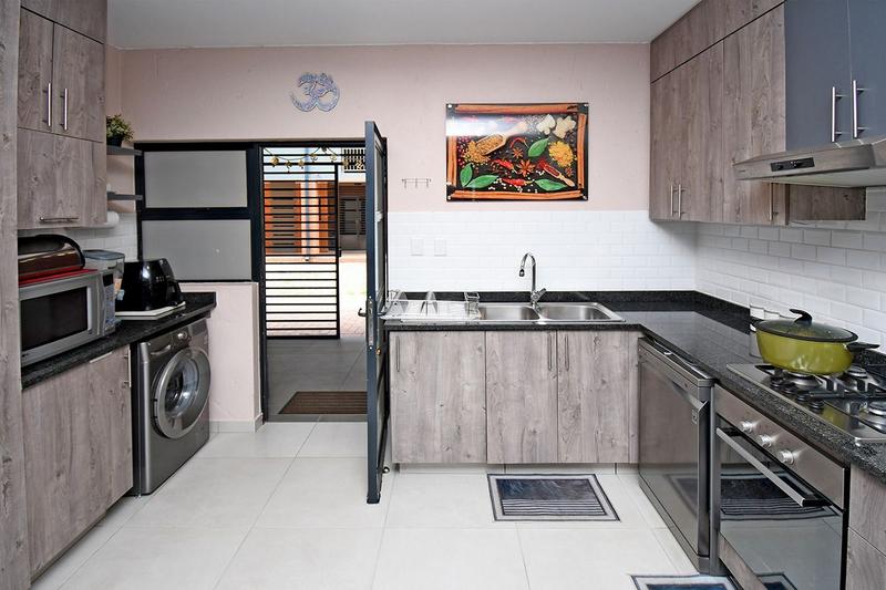 3 Bedroom Property for Sale in Bartlett Gauteng