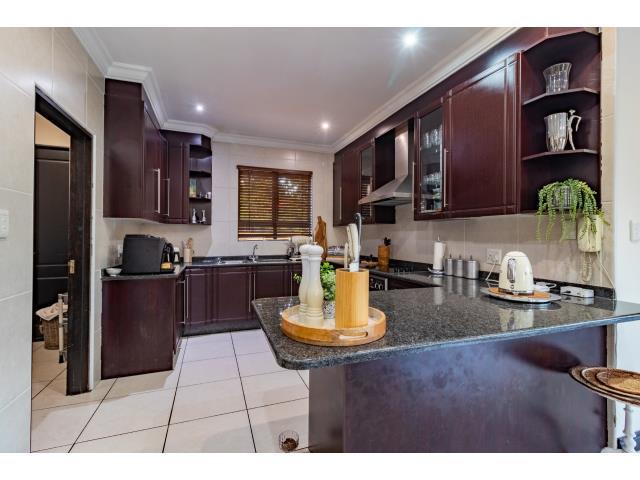 4 Bedroom Property for Sale in Bushwillow Park Estate Gauteng