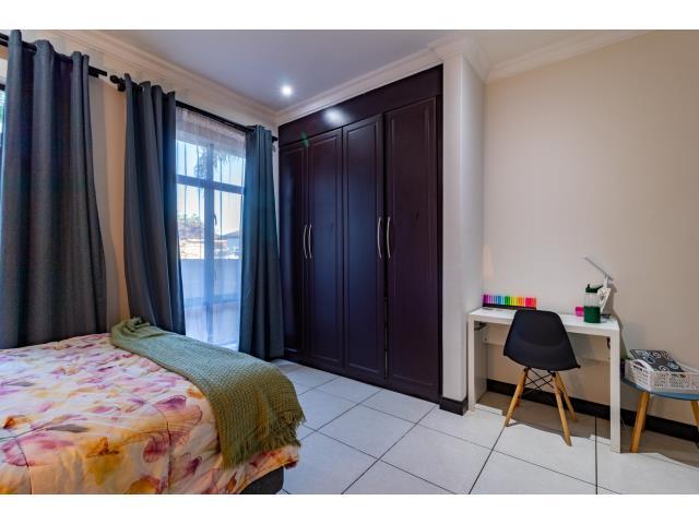 4 Bedroom Property for Sale in Bushwillow Park Estate Gauteng