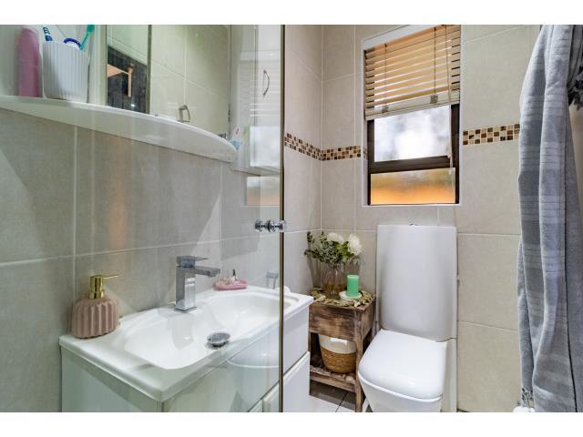 4 Bedroom Property for Sale in Bushwillow Park Estate Gauteng