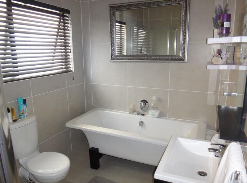 To Let 2 Bedroom Property for Rent in Kyalami Gauteng