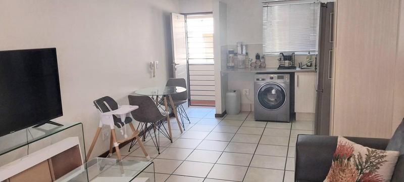 To Let 1 Bedroom Property for Rent in Lonehill Gauteng