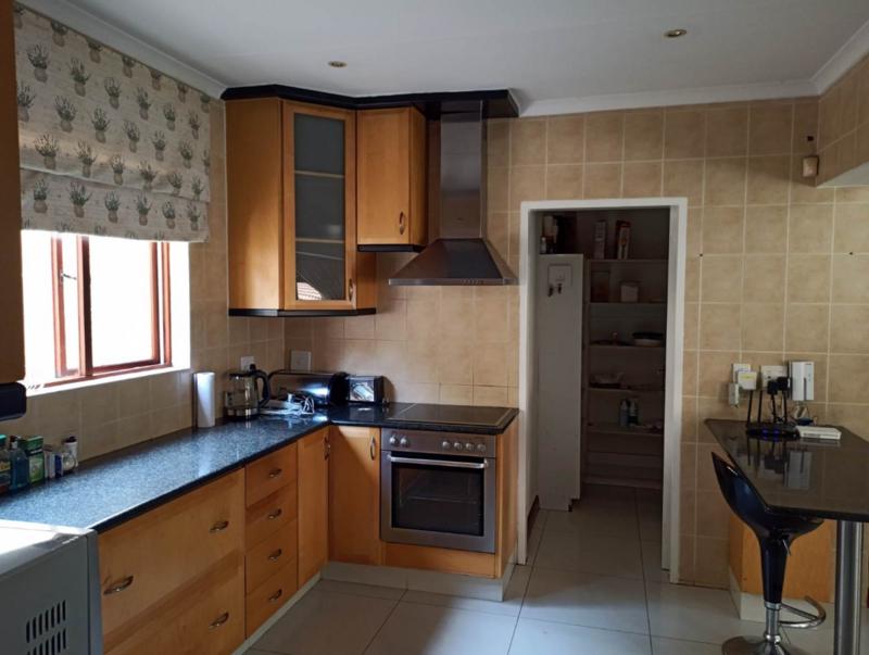 3 Bedroom Property for Sale in Bryanston Gauteng