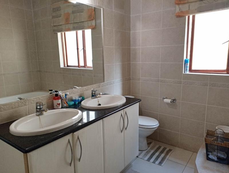 3 Bedroom Property for Sale in Bryanston Gauteng