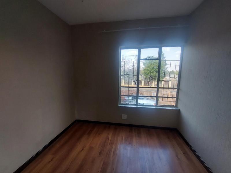 To Let 2 Bedroom Property for Rent in Erasmia Gauteng