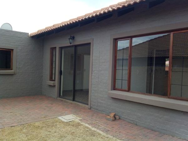 To Let 2 Bedroom Property for Rent in Heatherview Gauteng