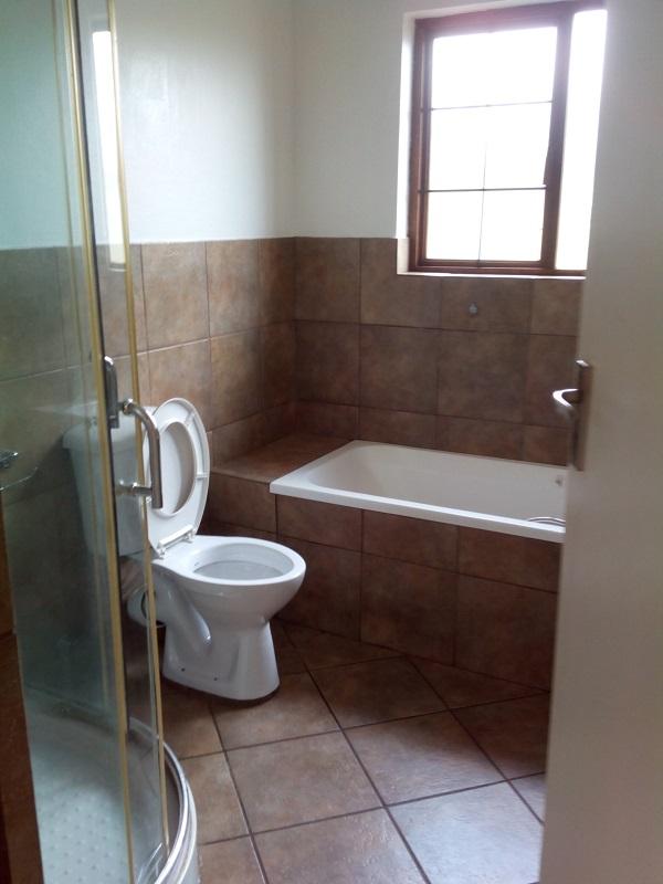 To Let 2 Bedroom Property for Rent in Heatherview Gauteng